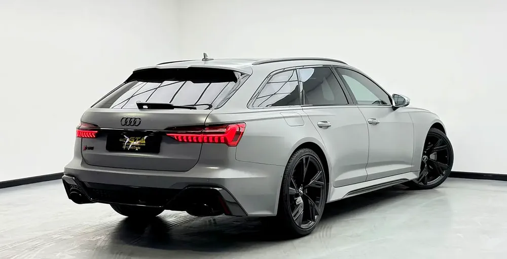 2021 Audi RS6 Avant TFSI quattro, Audi Warranty+Service Contract+Full Service History, GCC - Image 6