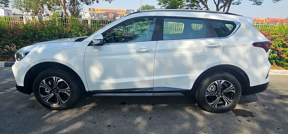 SOUEAST DX8 S  FULL 0PTION MODEL 2024 GCC KM 7000 ONLY SUV ACCIDENT FREE ORIGINAL PAINT - Image 4
