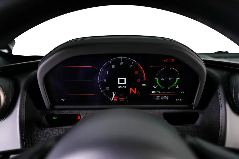 Mclaren 720S-GCC-Launch Edition-MSO Premium Color-Full Service History Mclaren Dubai-Bespoke Order - Image 11