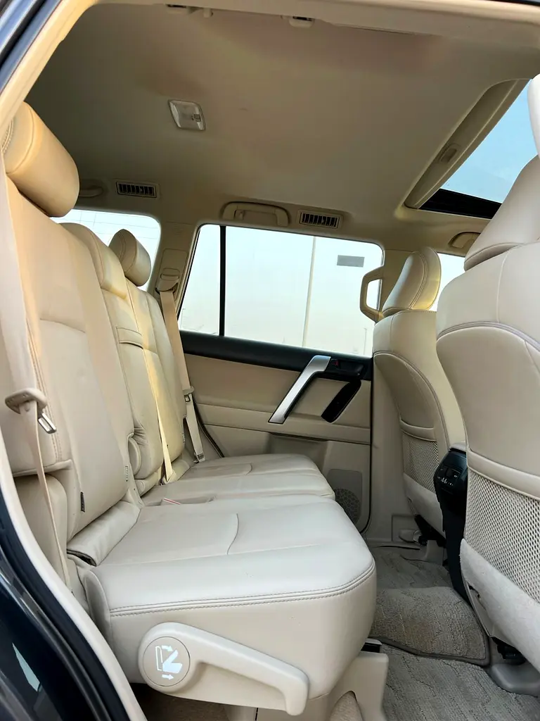 2022 Toyota Prado TXL Full Option 4.0L V6 - AWD 4x4 GCC- Electric Seat - Rear CAM & Sensors - Image 16