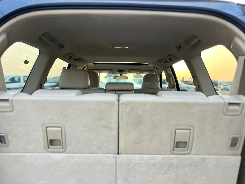 2022 Toyota Prado TXL Full Option 4.0L V6 - AWD 4x4 GCC- Electric Seat - Rear CAM & Sensors - Image 20