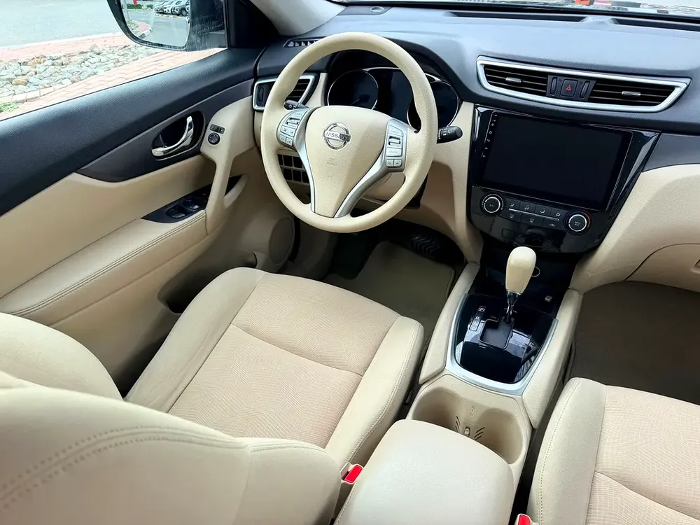 NISSAN X-TRIL GCC SPECS SINGLE OWNER SERVICE HISTORY AVAILABLE - Image 12