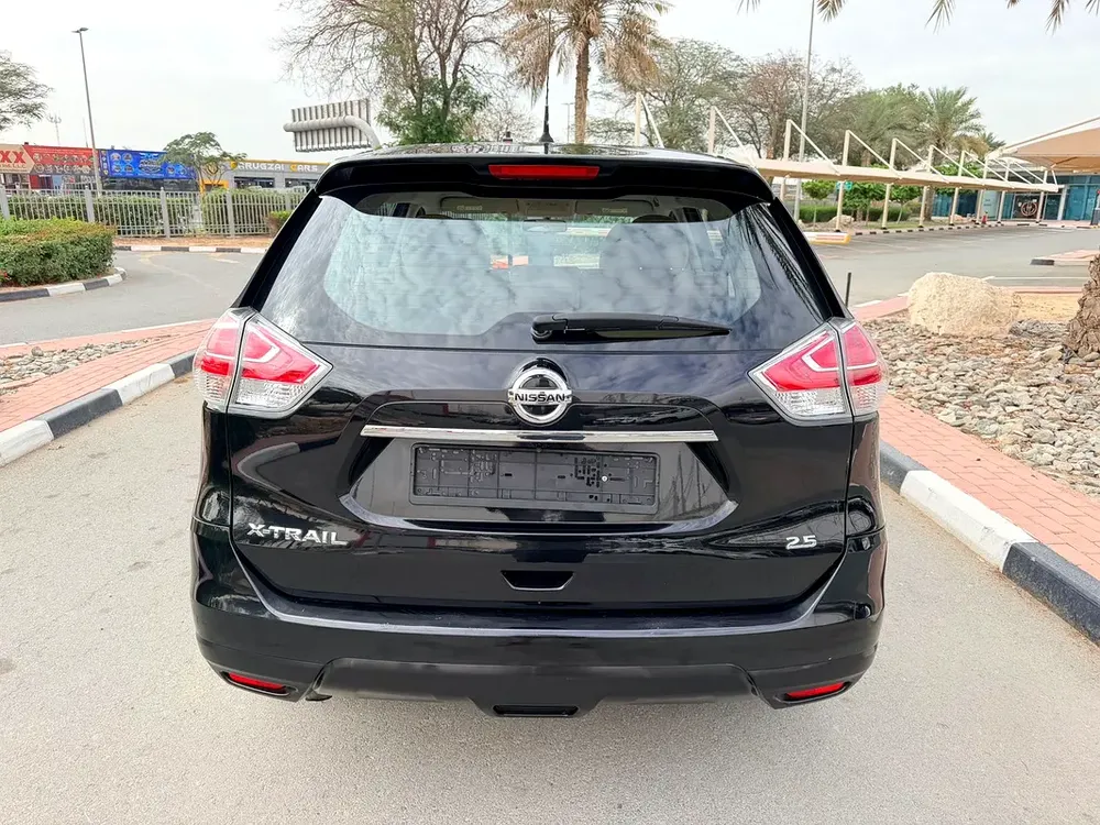 NISSAN X-TRIL GCC SPECS SINGLE OWNER SERVICE HISTORY AVAILABLE - Image 7