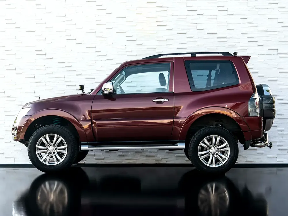 0% DOWN PAYMENT! | SAVVY-BUY | GUARANTEED BUY-BACK | GLS 3-DR | 625-POINT VERIFIED - Image 5