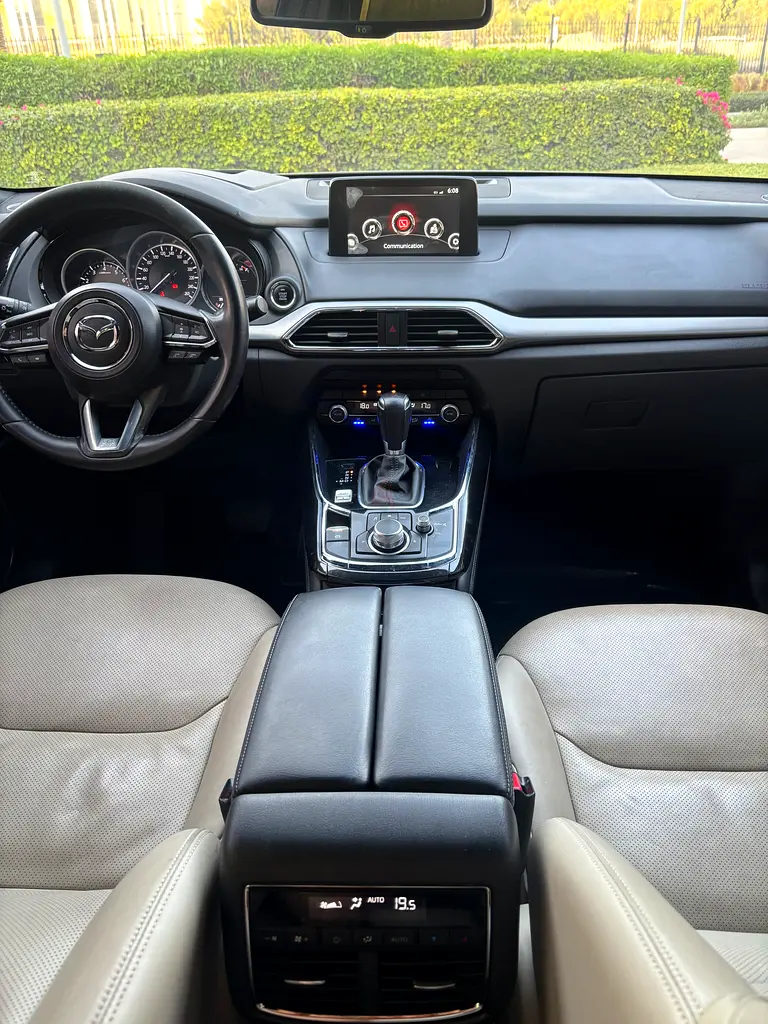 Mazda CX-9 Signature 2020 | GCC Specs | Low Mileage | Full Service History | Super Clean - Image 8