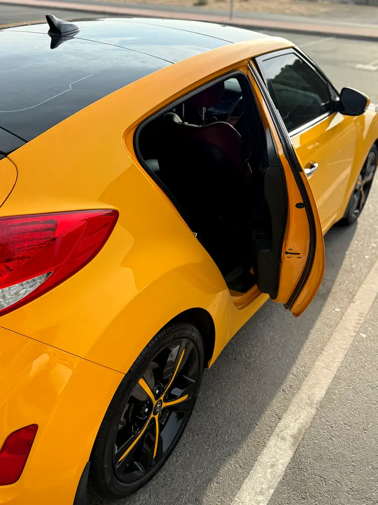 Hyundai Veloster GL 2017 GCC Specs - Excellent Condition! - Image 11