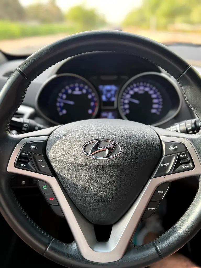 Hyundai Veloster GL 2017 GCC Specs - Excellent Condition! - Image 17