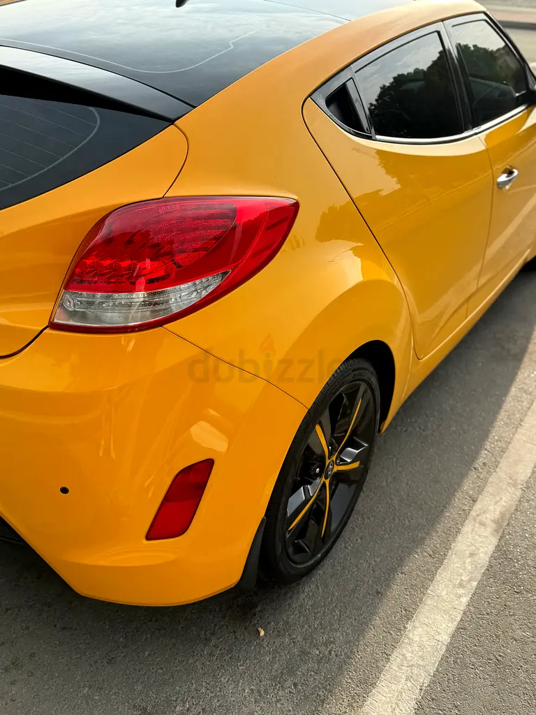 Hyundai Veloster GL 2017 GCC Specs - Excellent Condition! - Image 4