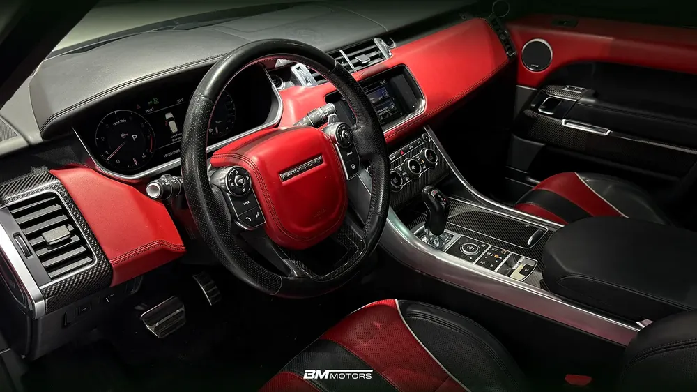 Land Rover Range Rover Sport SVR 2016 - GCC Specs - Image 13