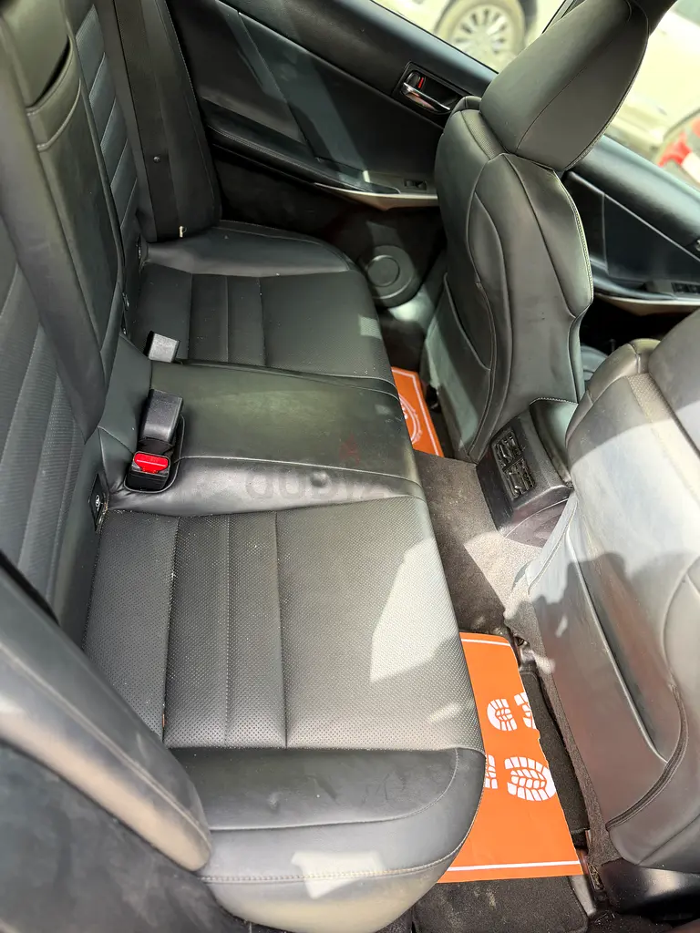 Lexus IS 250 F Sport Platinum 2015 - American Specs - Image 16
