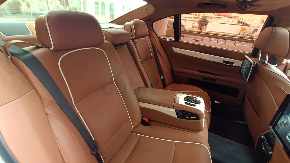 BMW 750Li Individual Pearl Edition – Facelift (Phase 2) - Image 6