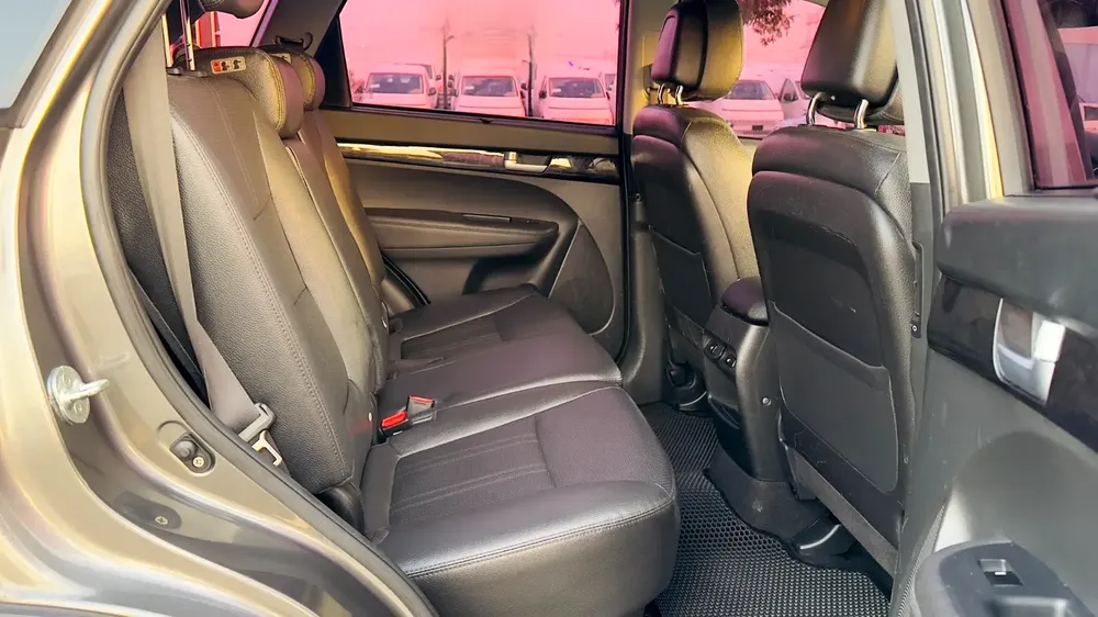 Kia Sorento 2014 -Korean Specs - 2.0L Diesel - Image 11
