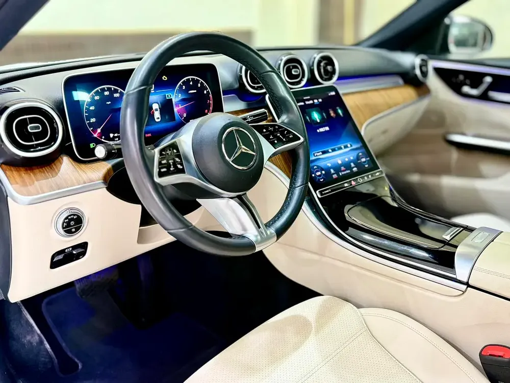 MERCEDES C300 4MATIC II 2023 II FULL LOADED - Image 11