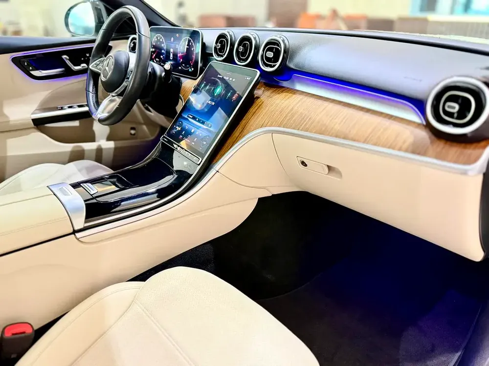 MERCEDES C300 4MATIC II 2023 II FULL LOADED - Image 12
