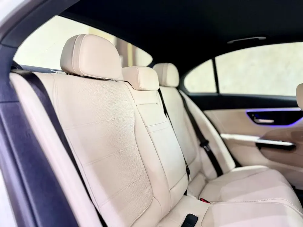 MERCEDES C300 4MATIC II 2023 II FULL LOADED - Image 16