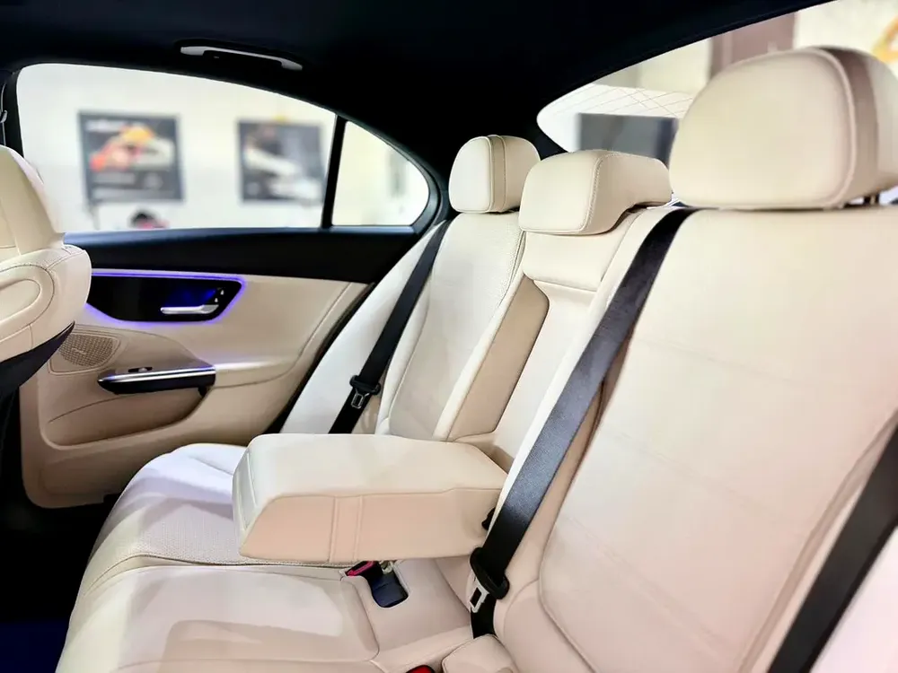 MERCEDES C300 4MATIC II 2023 II FULL LOADED - Image 17