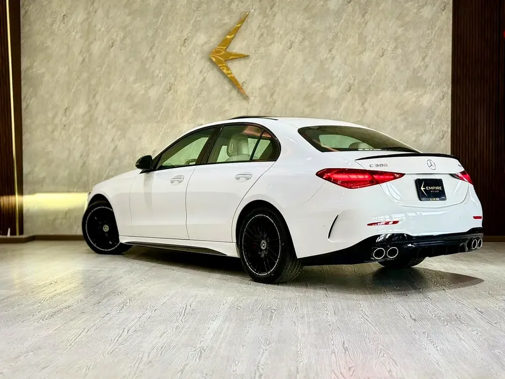 MERCEDES C300 4MATIC II 2023 II FULL LOADED - Image 6
