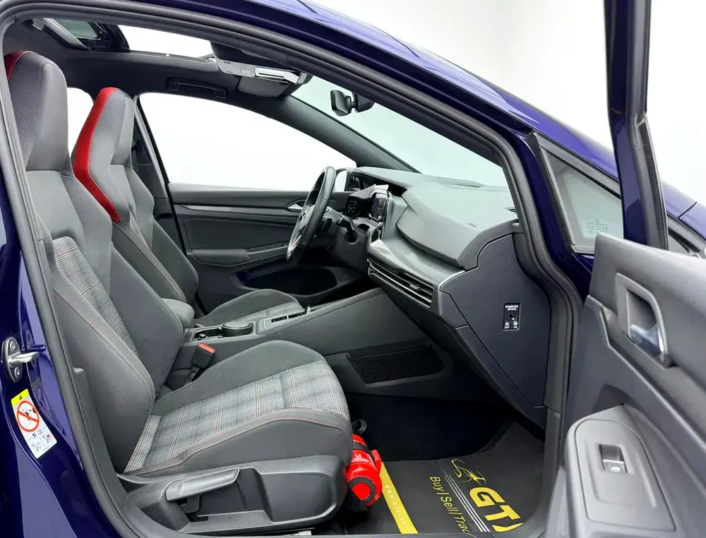 2022 Volkswagen Golf GTI, Warranty, Full VW Service History, Excellent Condition, GCC - Image 9