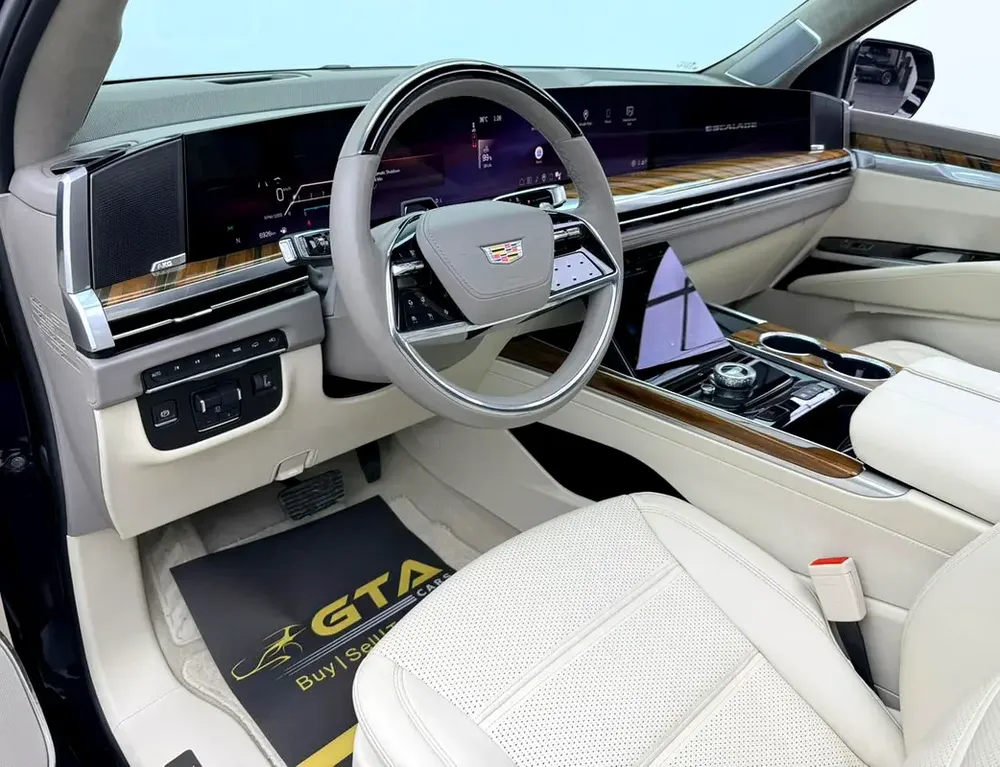 2025 Cadillac Escalade Sport Platinum, 2030 Cadillac Warranty + Service Pack, Very Low Km, GCC - Image 10