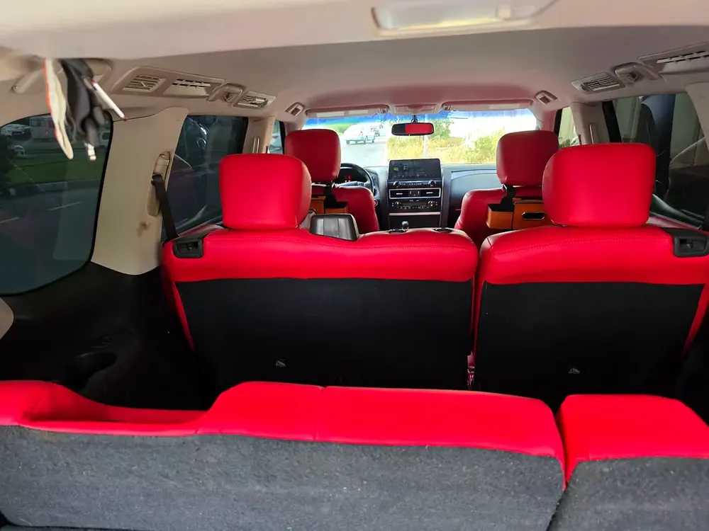 Nissan Armada LE 2017 American Specs - Excellent Condition - Image 14