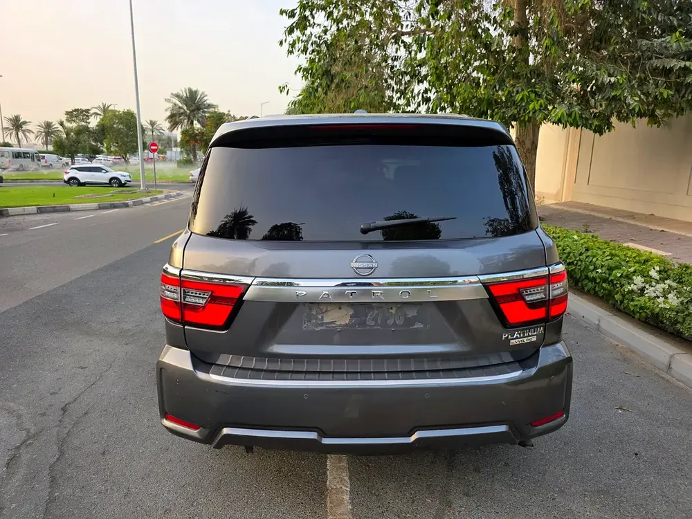 Nissan Armada LE 2017 American Specs - Excellent Condition - Image 7