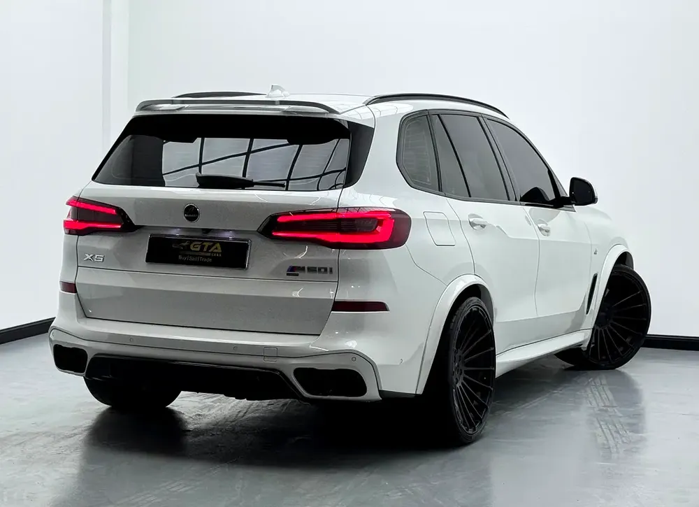 2021 BMW X5 xDrive40i M-Sport Hamann Kit, BMW Warranty, BMW Service History, GCC - Image 6