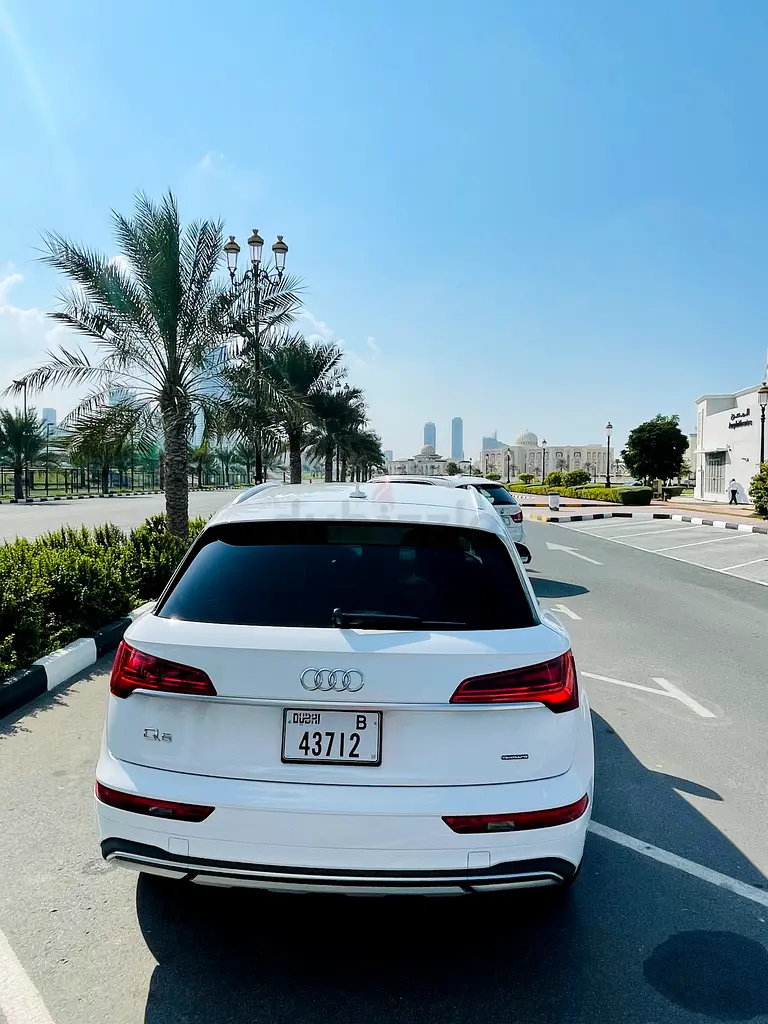 Audi Q5 45 TFSI Quattro 2021 Canadian Specs - Image 4