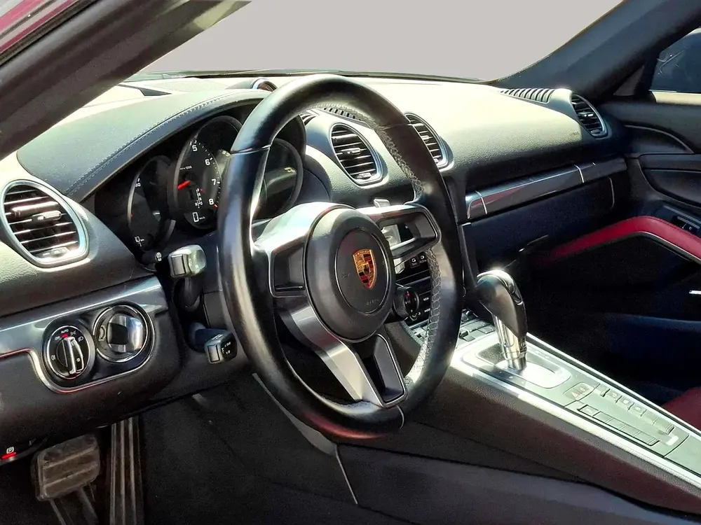 AED 3267/month | 2022 Porsche 718 Cayman | GCC Specs | Ref#475707 - Image 10