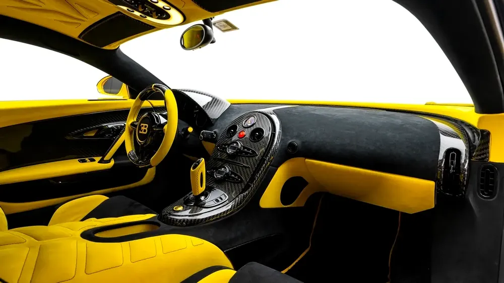 Bugatti Veyron Oakley Design - 1 of 1 - 2008 - GCC - Image 11