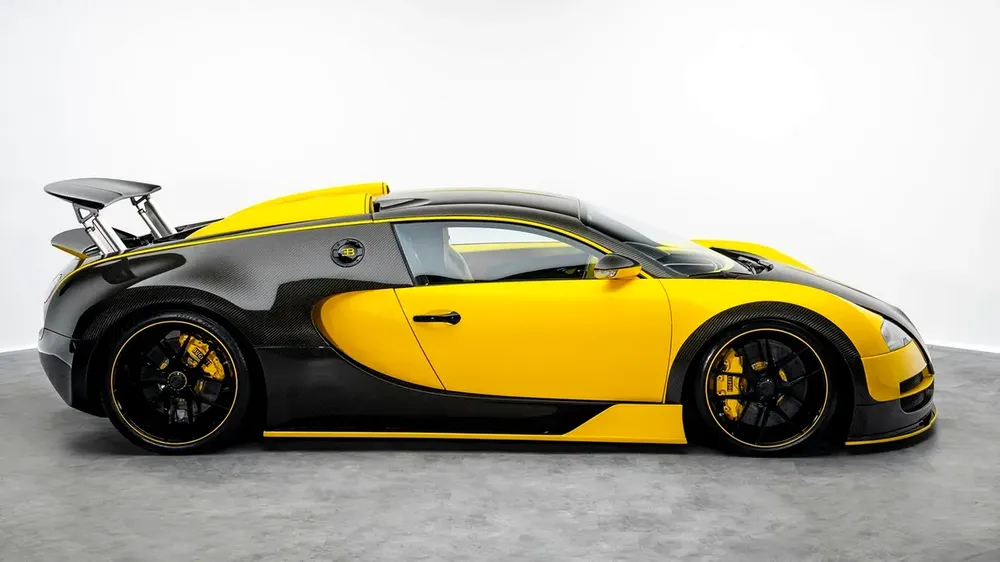 Bugatti Veyron Oakley Design - 1 of 1 - 2008 - GCC - Image 15