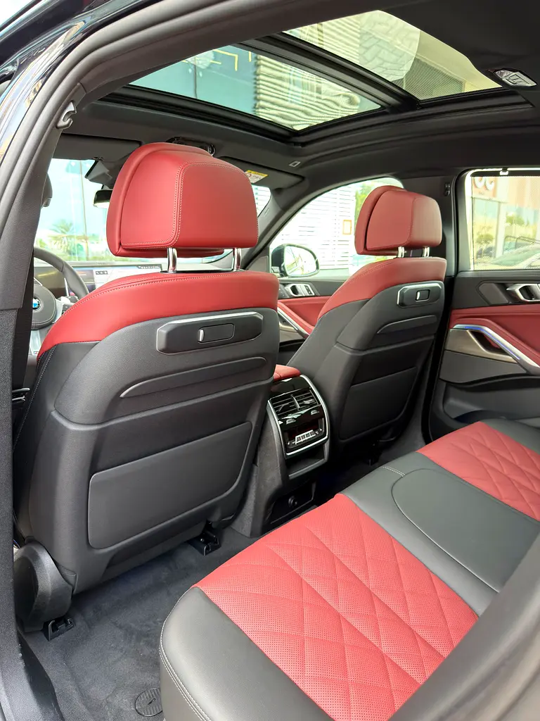 BMW X6 xDrive40i M Sport - GCC Specs- 5 Years Warranty- 5 Years Free Service. Free insurance & T - Image 14