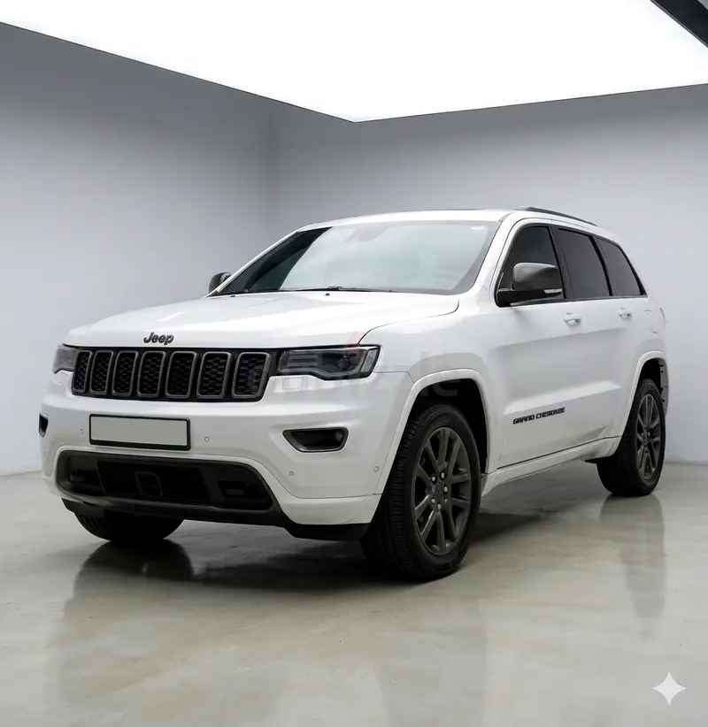 Jeep Grand Cherokee [Limited] | GCC | Under Warranty | Full Agency Service | Lady Driven - Image 4