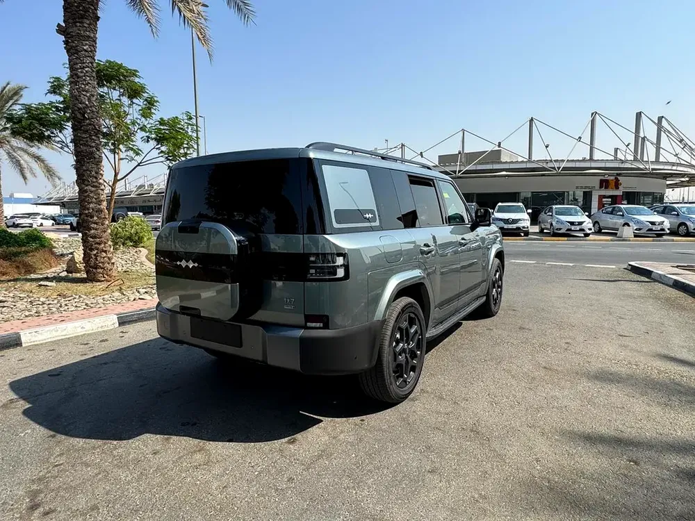Brand New 2025 BYD Leopard Titanium 7 4WD Ultra - Chinese Specs - Image 5