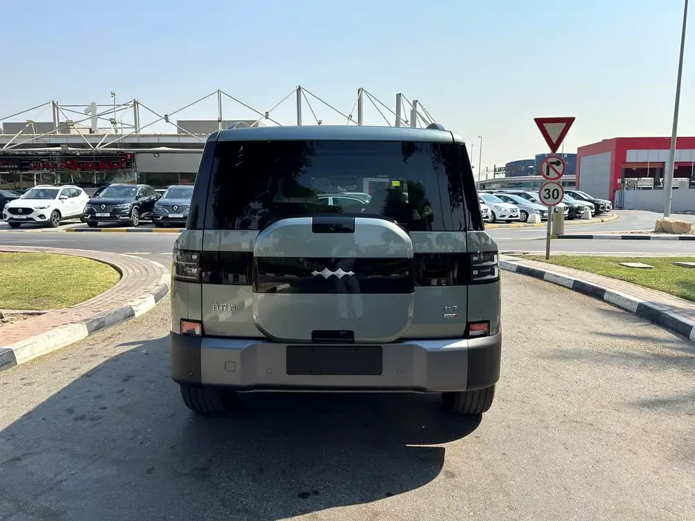 Brand New 2025 BYD Leopard Titanium 7 4WD Ultra - Chinese Specs - Image 7