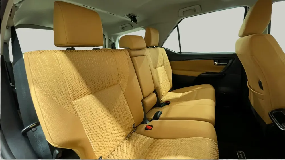 AED 1,351/m | 0 DP | Free 3 Months Warranty | Service History | 30 Day Return | TOYOTA FORTUNER 2023 - Image 10