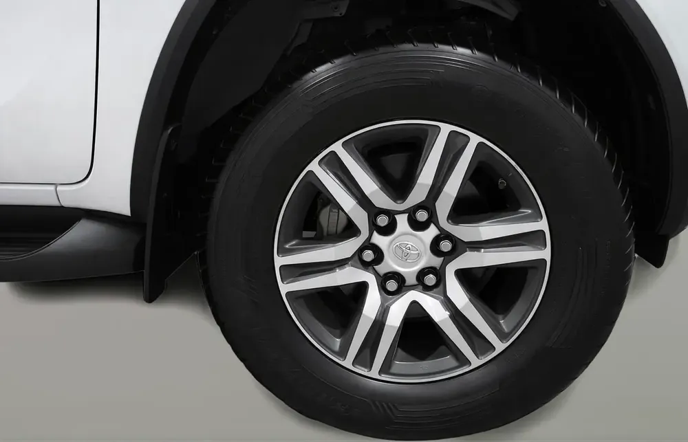 AED 1,351/m | 0 DP | Free 3 Months Warranty | Service History | 30 Day Return | TOYOTA FORTUNER 2023 - Image 12