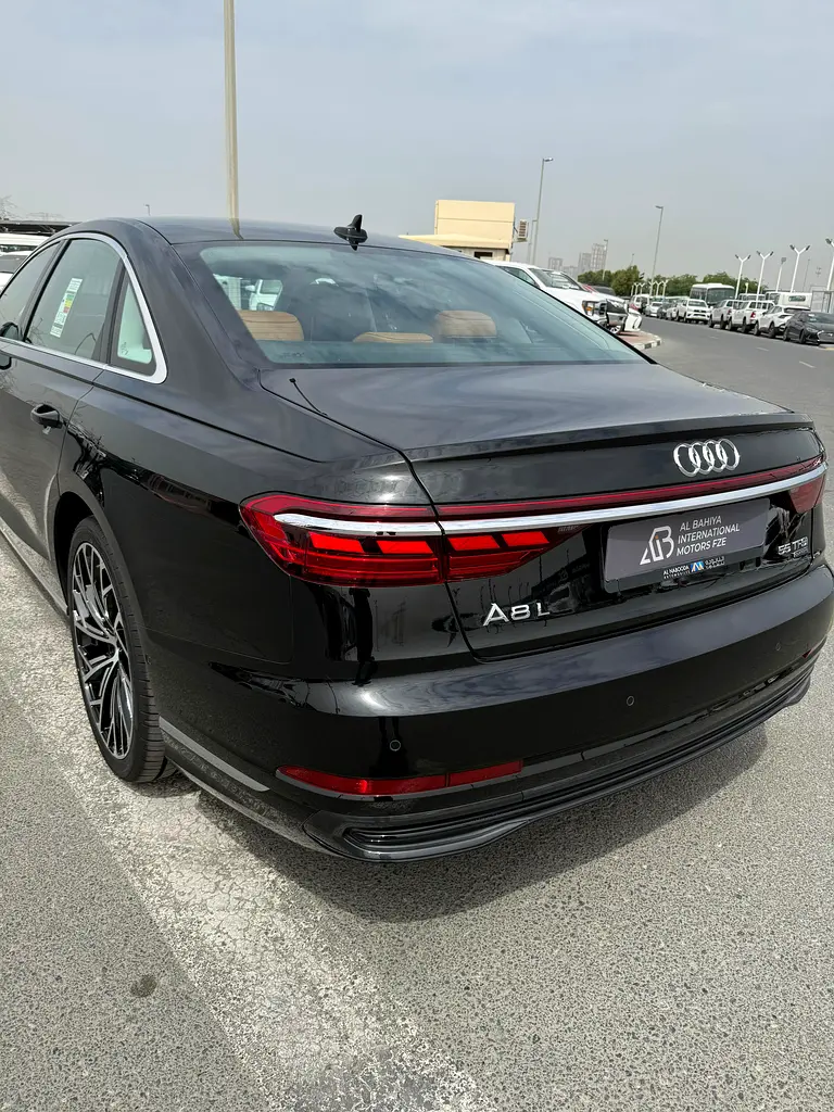 2026 Audi A8L quattro GCC Specs - Brand New - Image 9