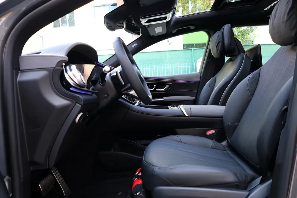 2023 Mercedes-Benz EQS 450 4MATIC | GCC Specs | Pristine Condition - Image 11