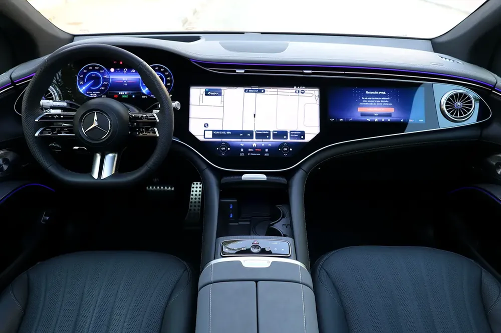 2023 Mercedes-Benz EQS 450 4MATIC | GCC Specs | Pristine Condition - Image 15