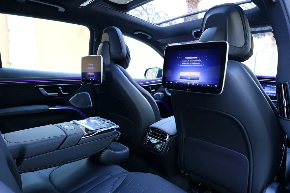 2023 Mercedes-Benz EQS 450 4MATIC | GCC Specs | Pristine Condition - Image 17