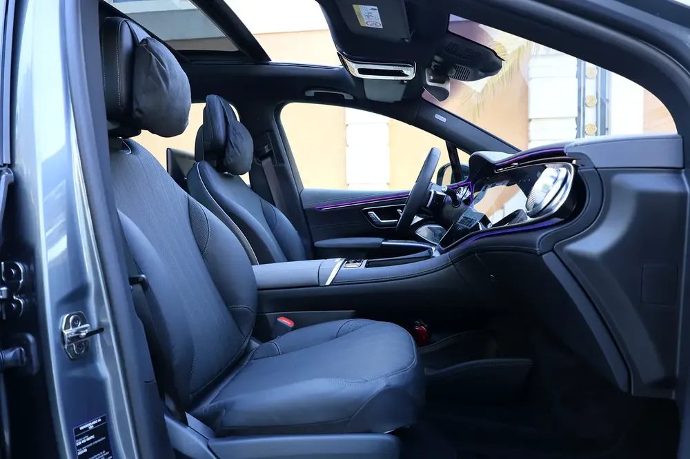 2023 Mercedes-Benz EQS 450 4MATIC | GCC Specs | Pristine Condition - Image 19