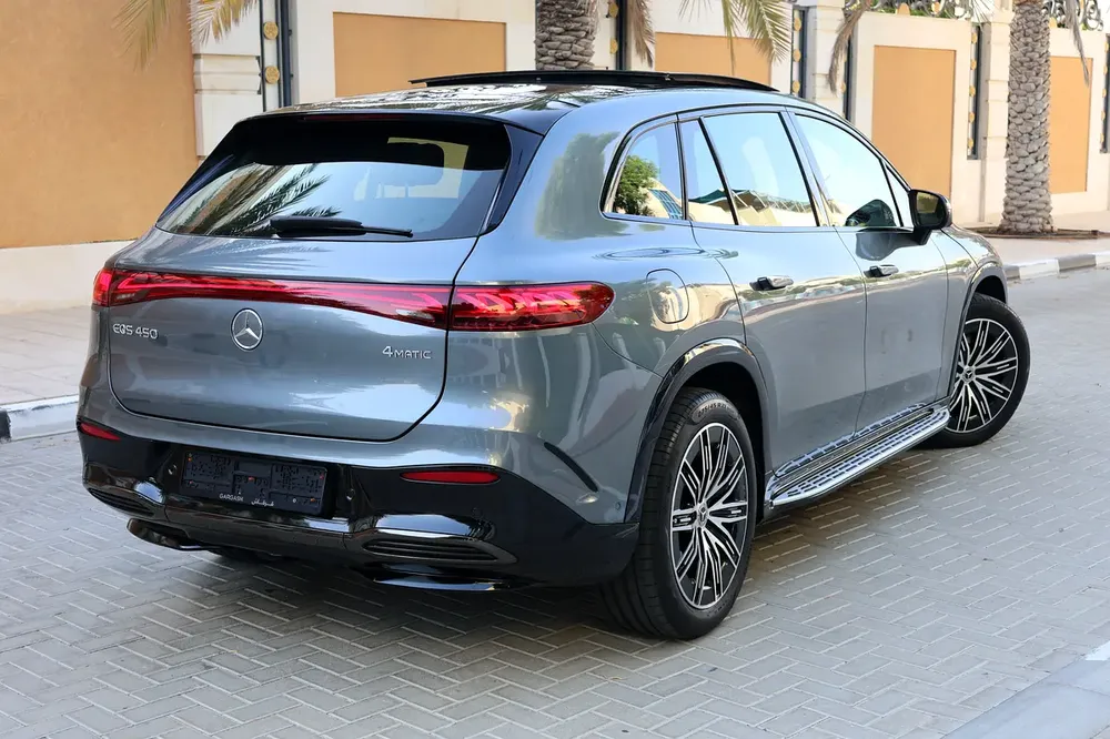 2023 Mercedes-Benz EQS 450 4MATIC | GCC Specs | Pristine Condition - Image 4