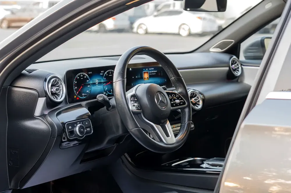 MERCEDES BENZ  A220 2020 - Image 10