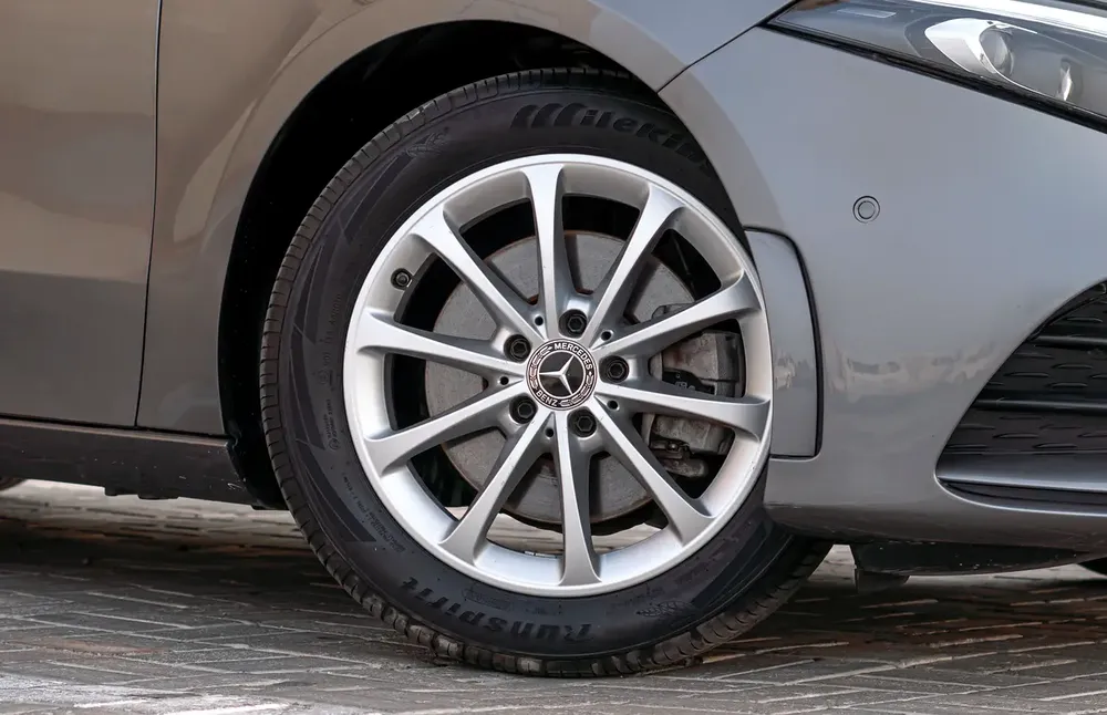 MERCEDES BENZ  A220 2020 - Image 7