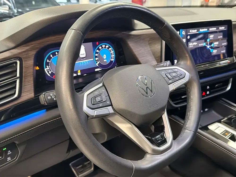 2,536 AED / Month | 0% DP AVAIL | TERAMONT R-Line | LONG VW WARRANTY AND SERVICE PACK - Image 10