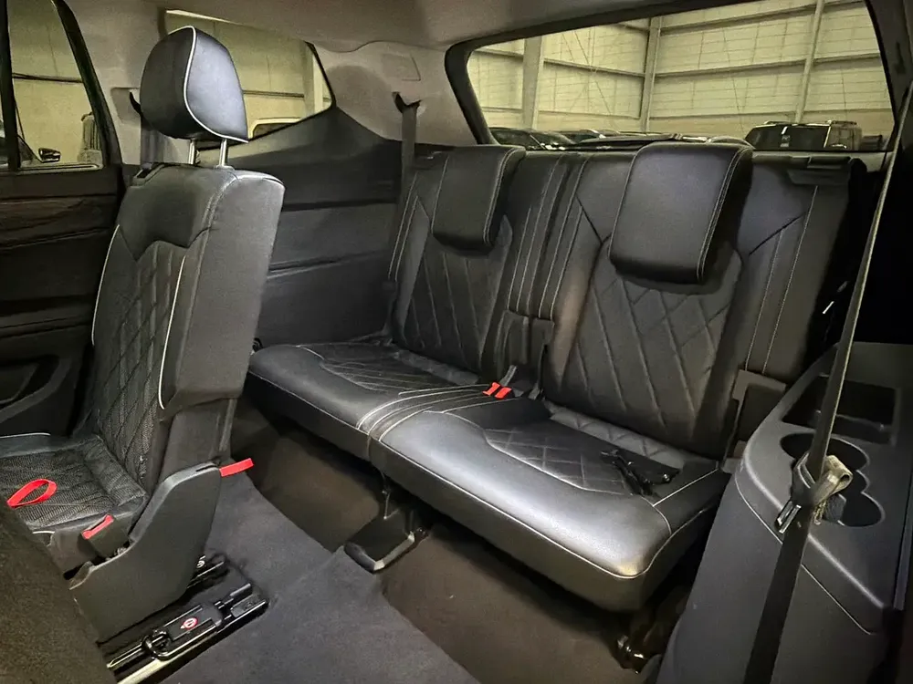 2,536 AED / Month | 0% DP AVAIL | TERAMONT R-Line | LONG VW WARRANTY AND SERVICE PACK - Image 19