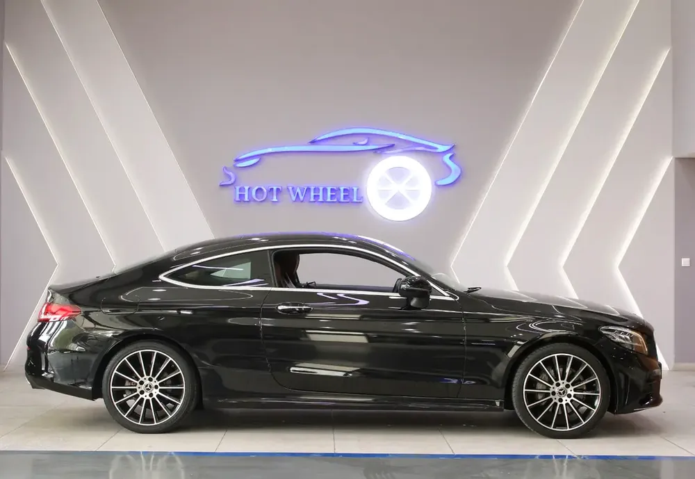 2020 - Mercedes-Benz C200 Coupe - GCC - Image 6