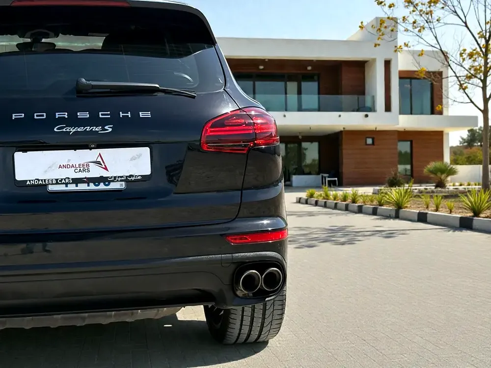 AED 3,200 P.M | 0% DOWN PAYMENT | PORSCHE CAYENNE S 3.6L V6 – 420 BHP | 2017 | GCC SPECS - Image 10