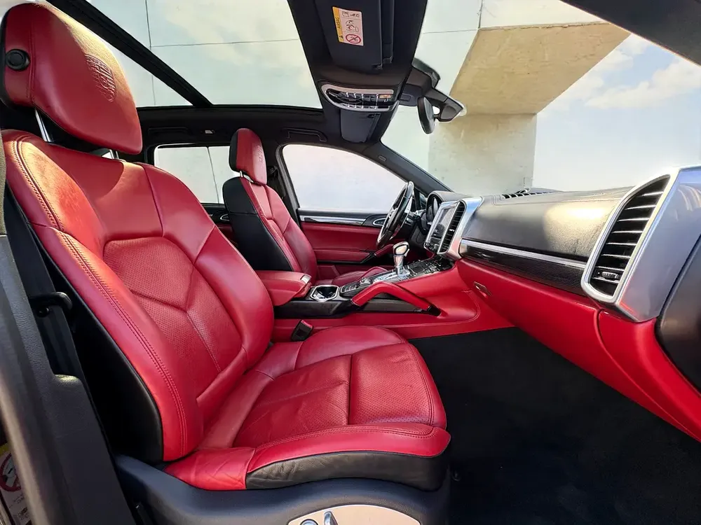 AED 3,200 P.M | 0% DOWN PAYMENT | PORSCHE CAYENNE S 3.6L V6 – 420 BHP | 2017 | GCC SPECS - Image 16