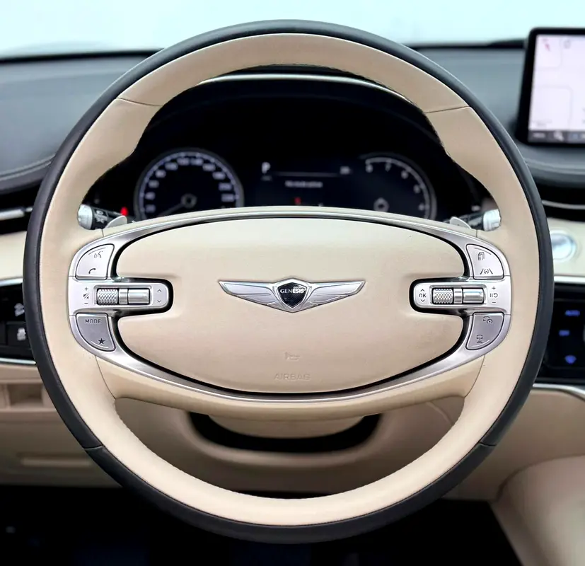 2023 Genesis GV70 Premium, 5 Years Genesis Warranty + Service Pack, Excellent Condition, GCC - Image 15